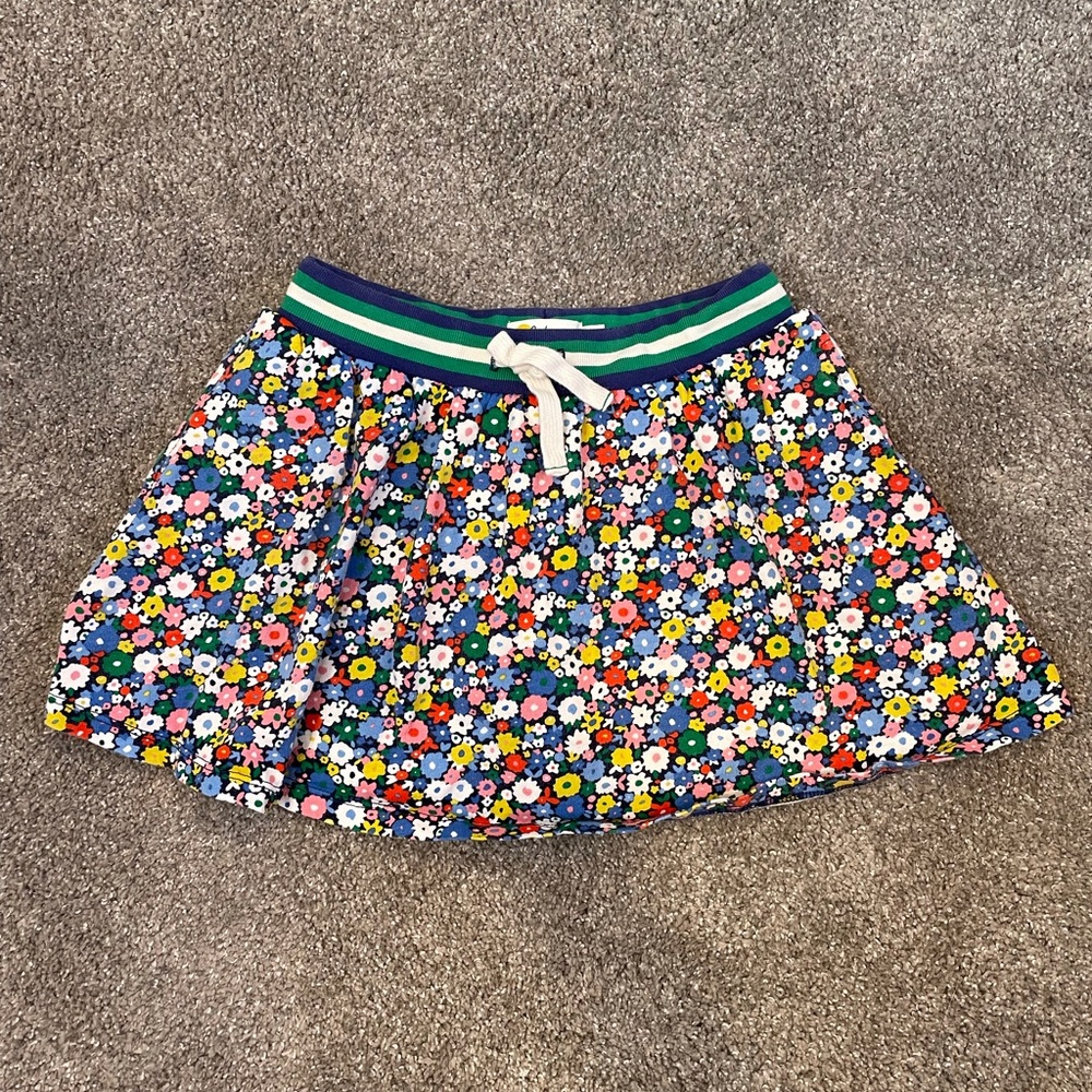 EUC girls mini Boden skirt.  Size 6/7y
